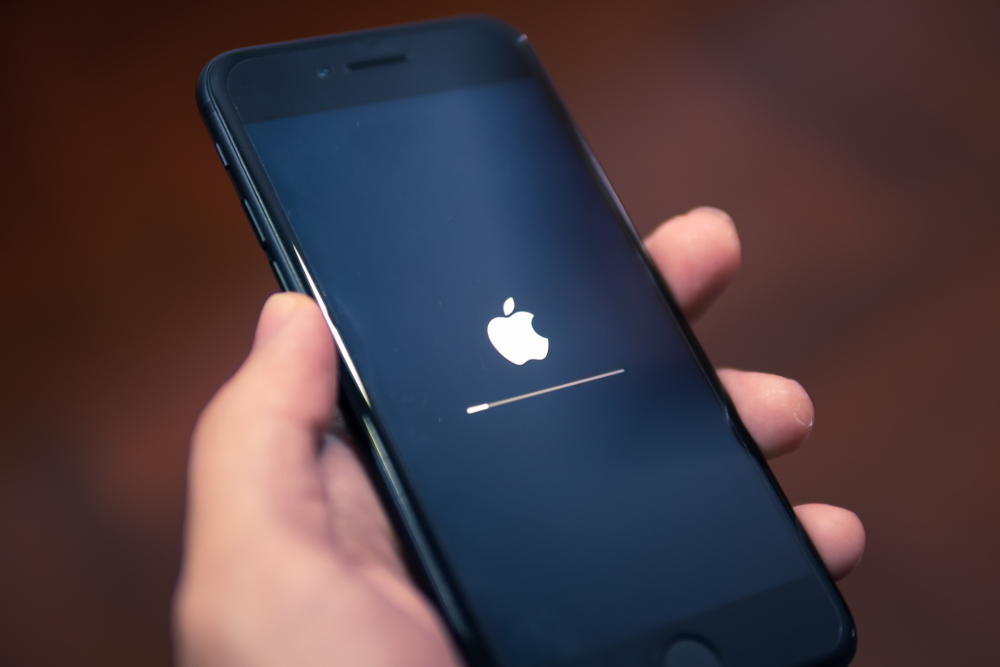 Newest Apple Update 2025 Agace Ariadne